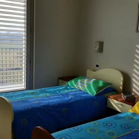 فندق مبيت وإفطار Perla 3*